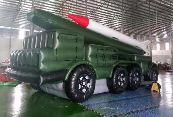 卢龙小型导弹车